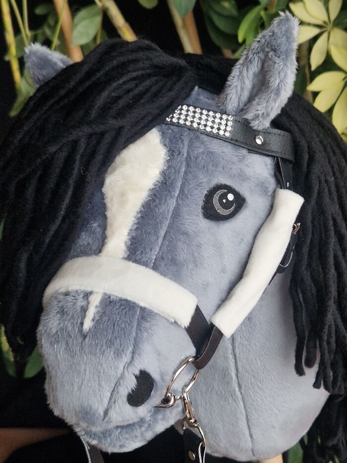 Hobby Horse dunkelgrau Felltrense