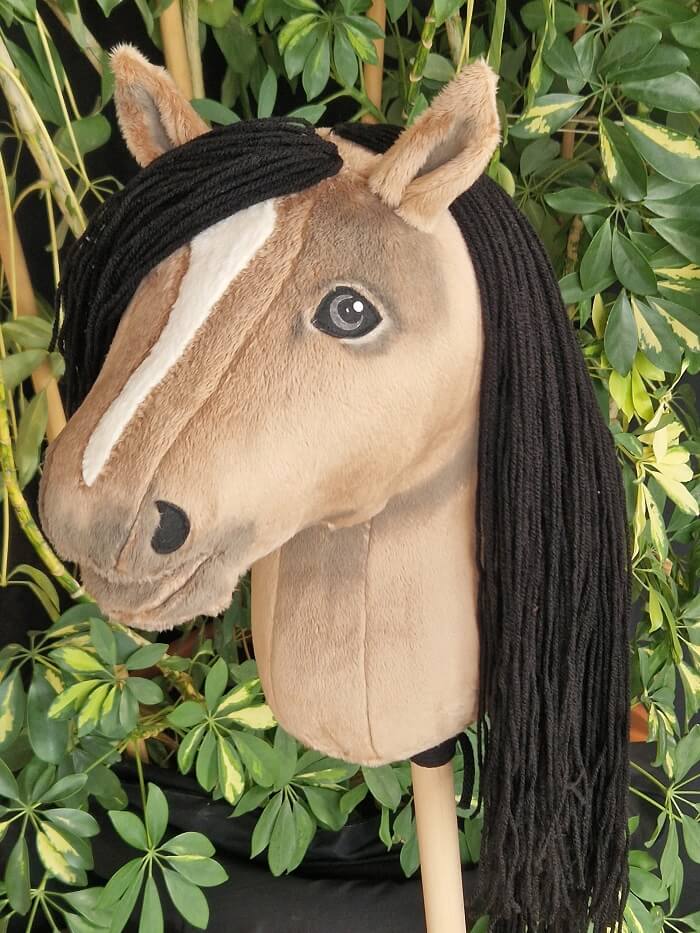 Hobby Horse hellbraun schattiert