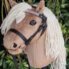 Hobby Horse Hellbrauner mit Trense